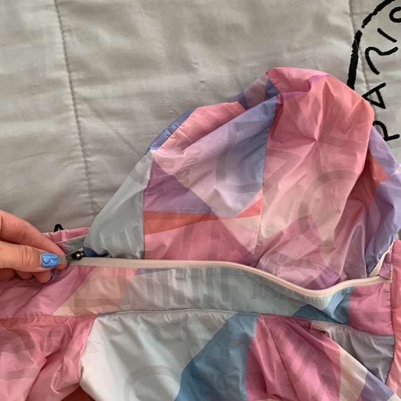 nike windbreaker - Picture 11 of 14